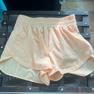 lululemon high rise 3” shorts
